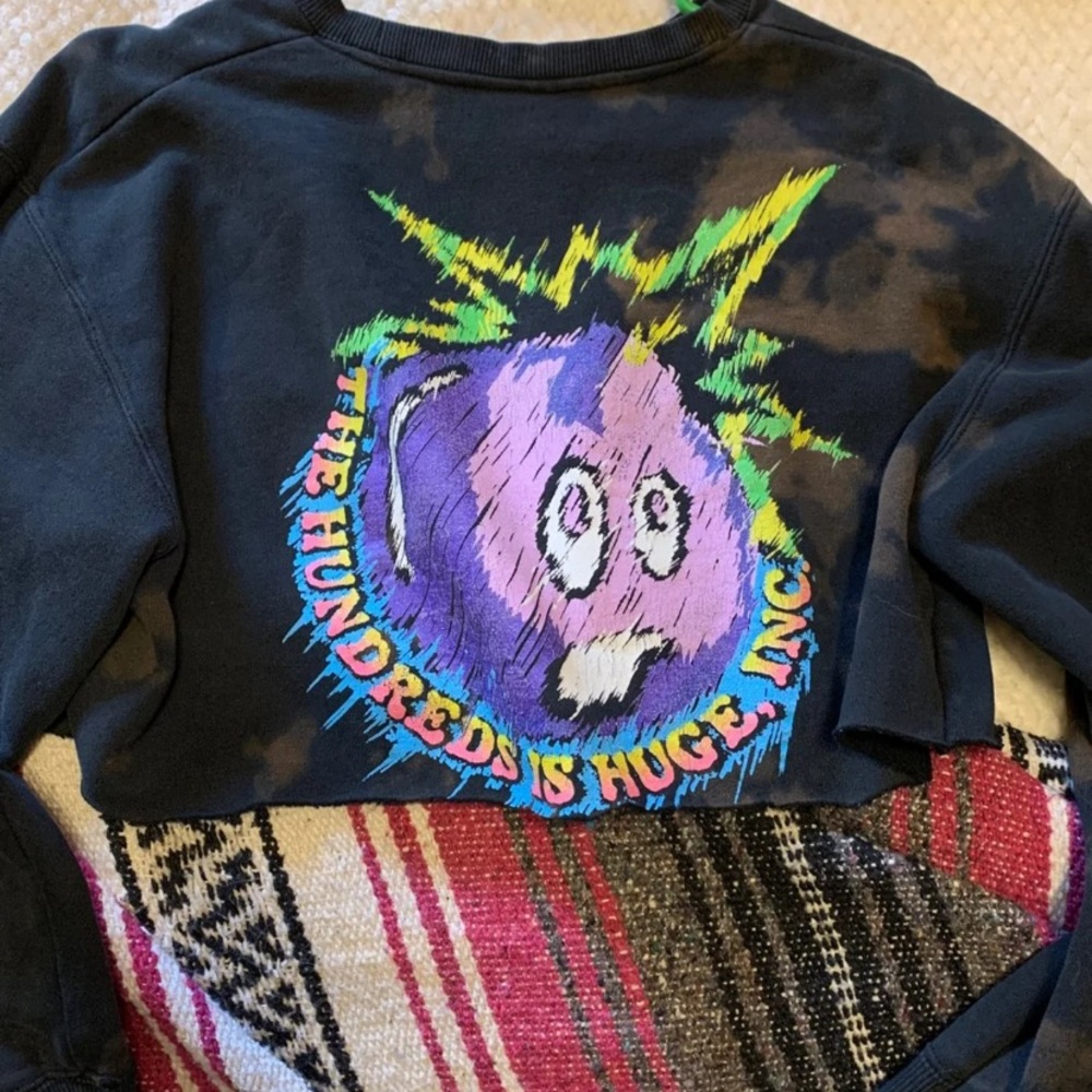 Cropped sweatshirt
